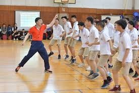 生涯第45次单节20+！库里31分5助，第三节20分，马卡空砍35分