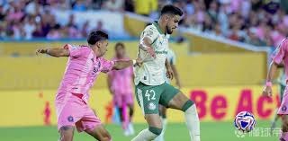 中超新贵一口气官宣10名新援，下赛季瞄准冠军